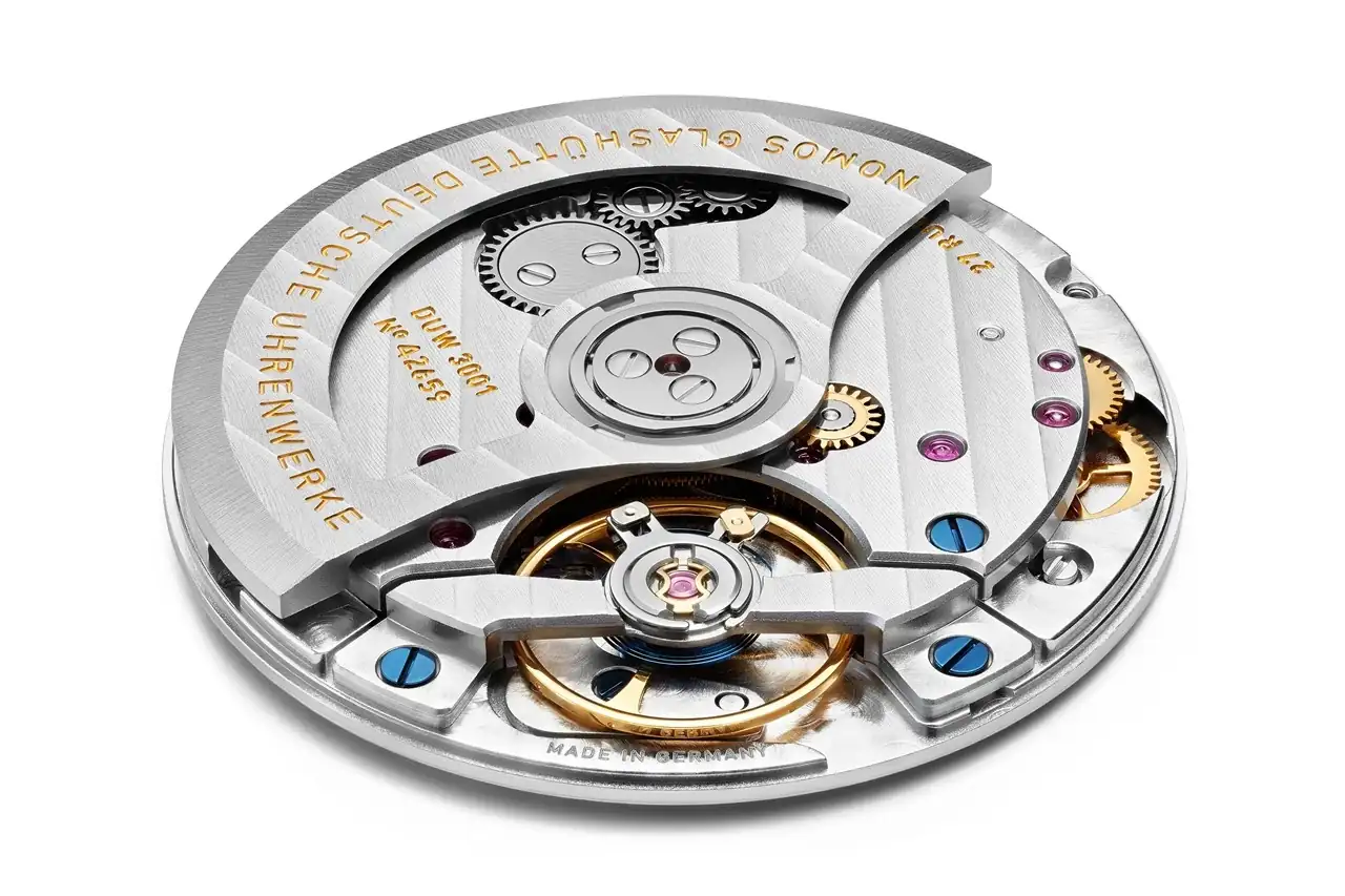 NOMOSGlashuette_DUW_3001.webp