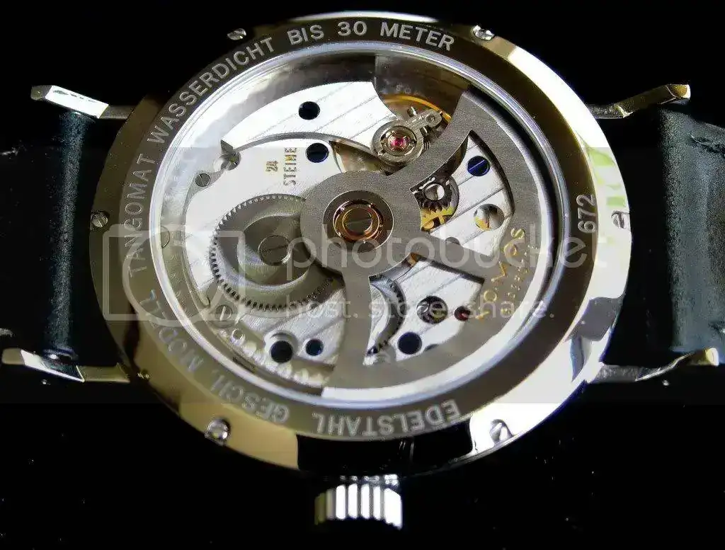 NomosMovement1.webp