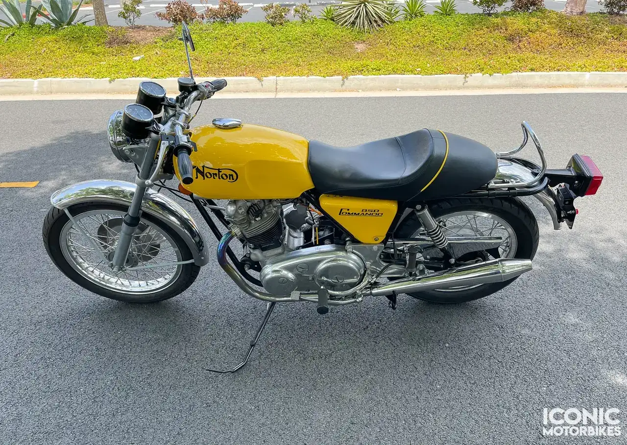 Norton%20Commando%20850%20-%20%20%2855%29-X3.webp