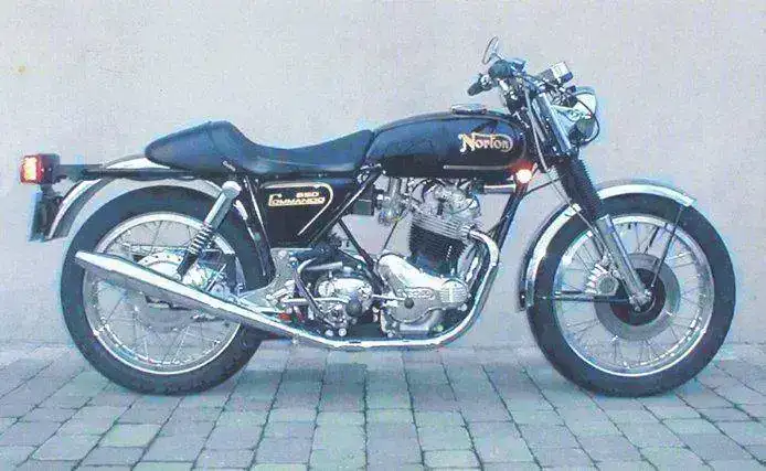 norton_commando_850_mkIIa_1974_.webp