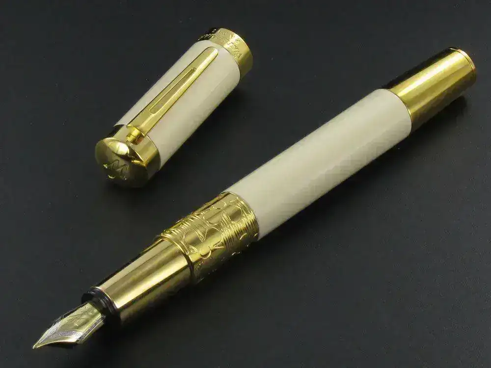 ntain-Pen-elegance-Rich-Ivory-Lacquer-F-S0891310-2.webp