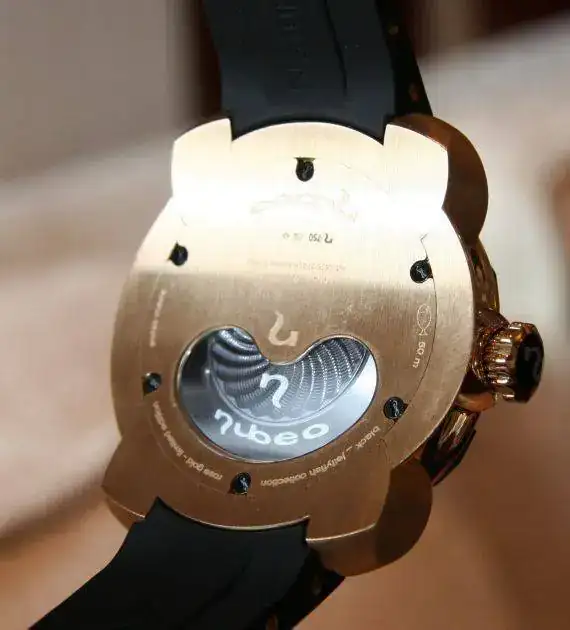 nubeo-jellyfish-gold-watch-back1.webp