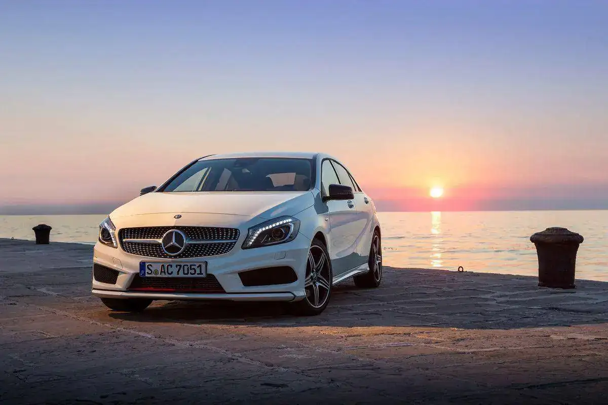 nuevo_mercedes_benz_clase_a_512101435_1200x800.webp