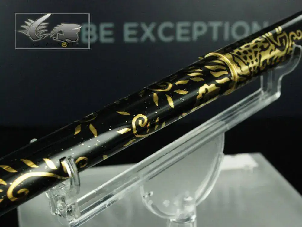 o-Classique-Phoenix-Fountain-Pen-Limited-Edition-6.webp