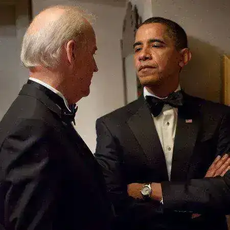 Obama09Dec06KennedyCenter450Square.webp