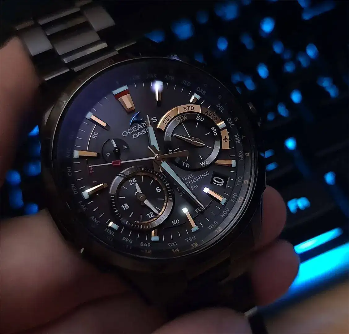 OCEANUS Hybrid GPS Titanium 1.webp