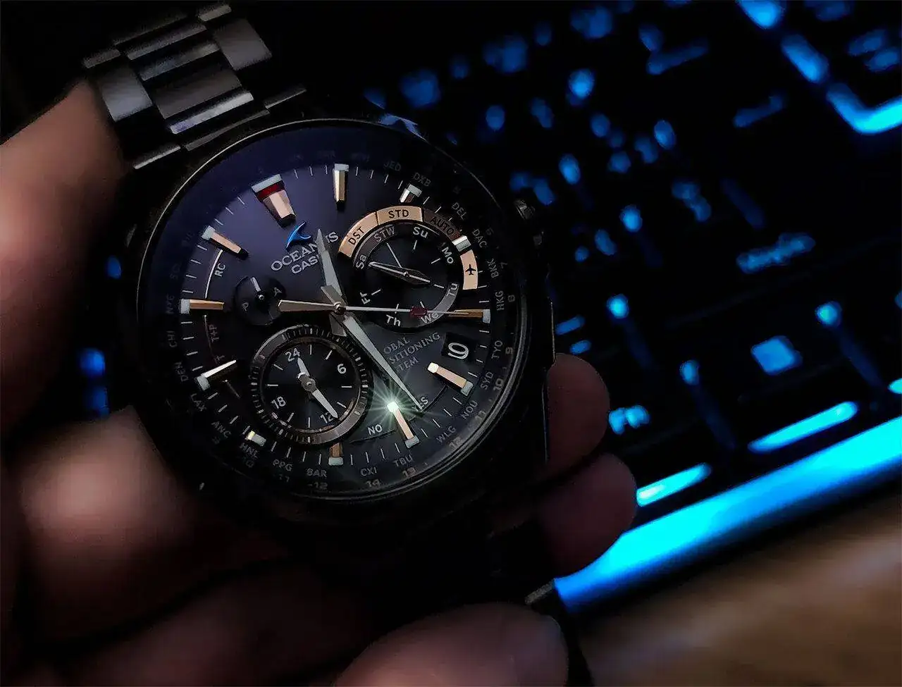 OCEANUS Hybrid GPS Titanium 4.webp