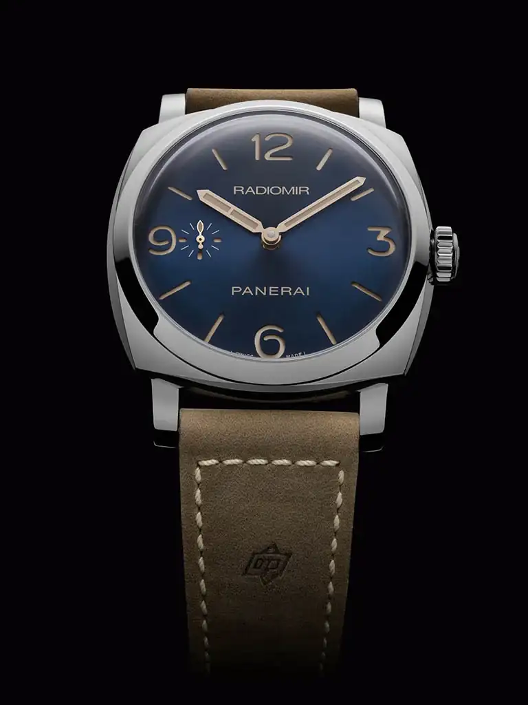 Officine-Panerai-Radiomir-Pam690-1.webp