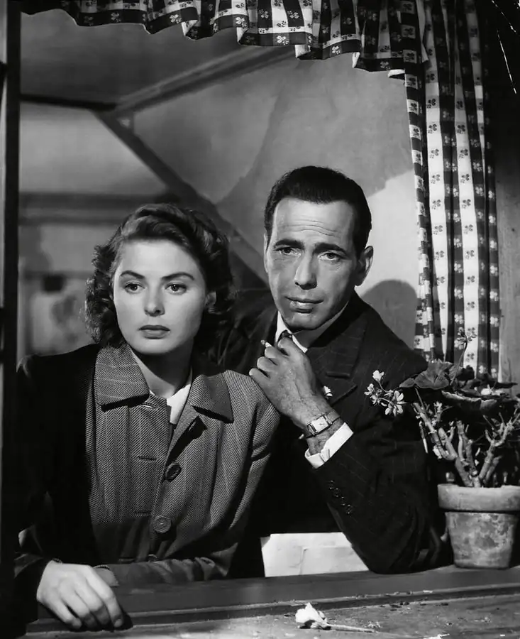 ogart-and-ingrid-bergman-in-casablanca-1942--album.webp