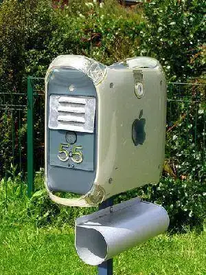 old-mac.webp