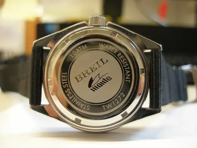 OLYMPUS-DIGITAL-CAMERA.webp
