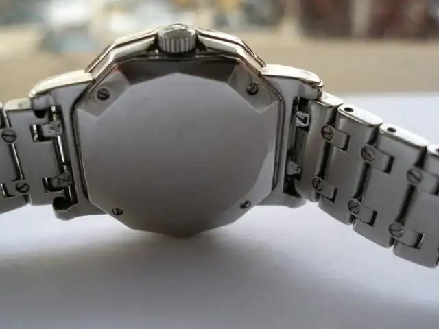 OLYMPUS-DIGITAL-CAMERA.webp