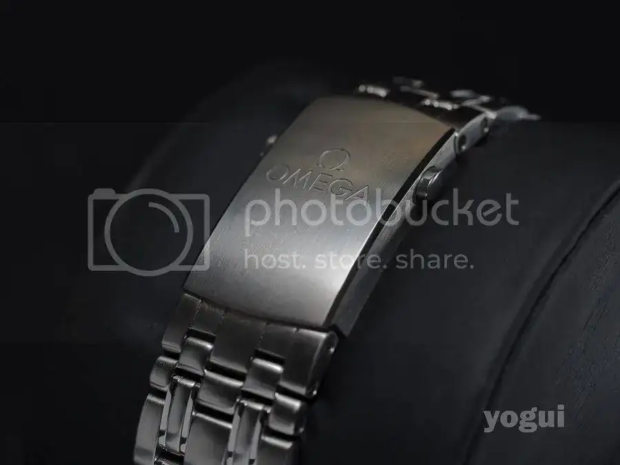 omega%20seamaster%20300m%202123.04%20ceramic%20007.webp