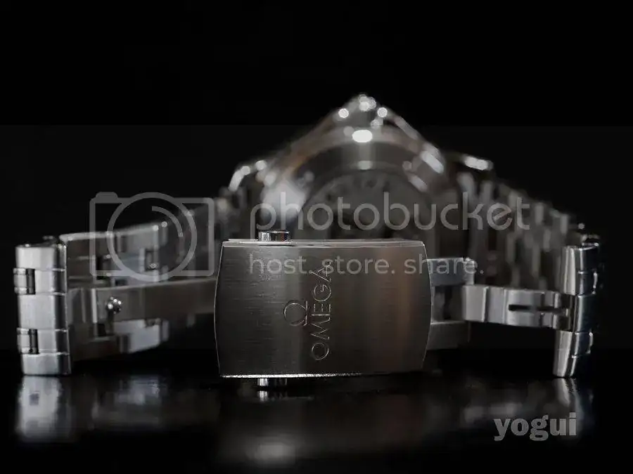 omega%20seamaster%20300m%202123.04%20ceramic%20017.webp