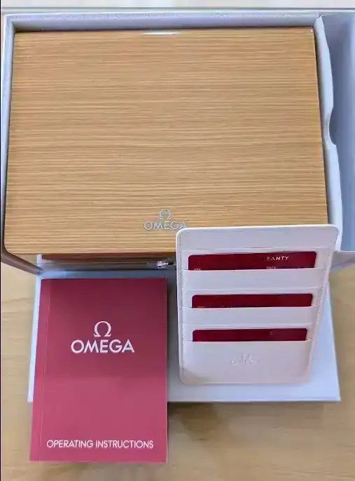 Omega 210.30.42.20.03.001 3.webp