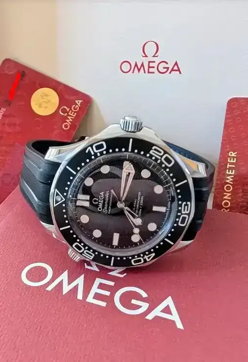 omega 210.32.42.20.01.003 tumbado.webp