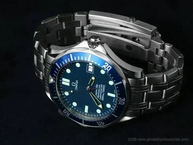 Omega-25318000-jbw007-20090323-800w.webp