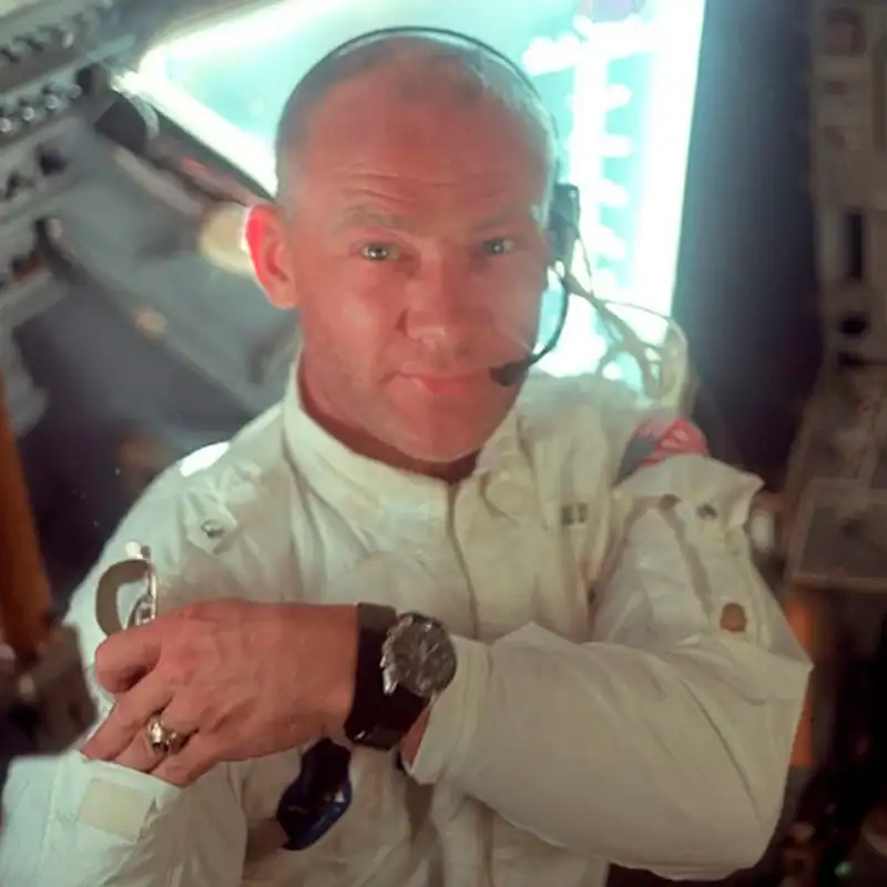 omega-54-aniversario-primer-aluzinaje-buzz-aldrin.webp