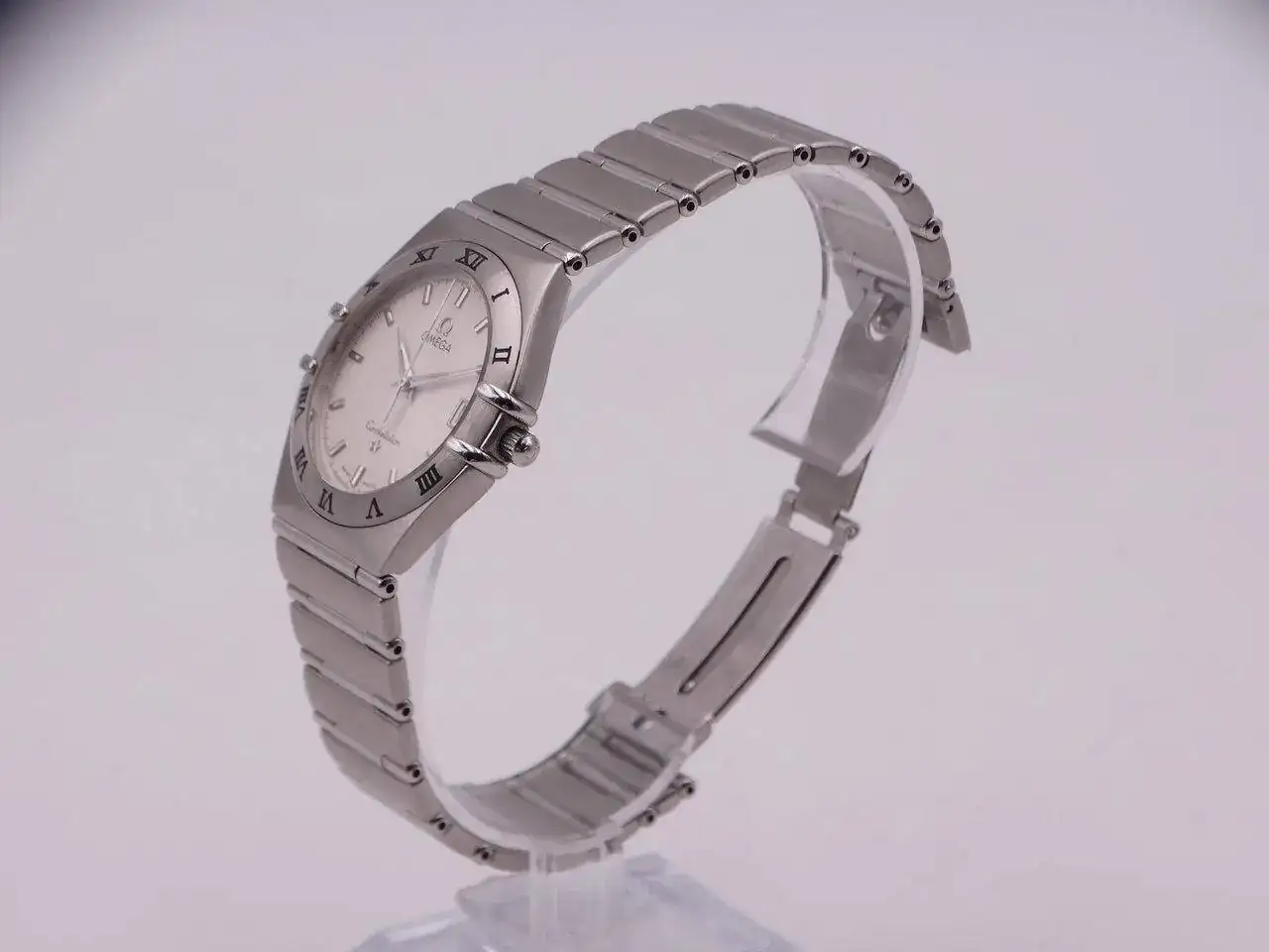 Omega Constellation 06189.webp