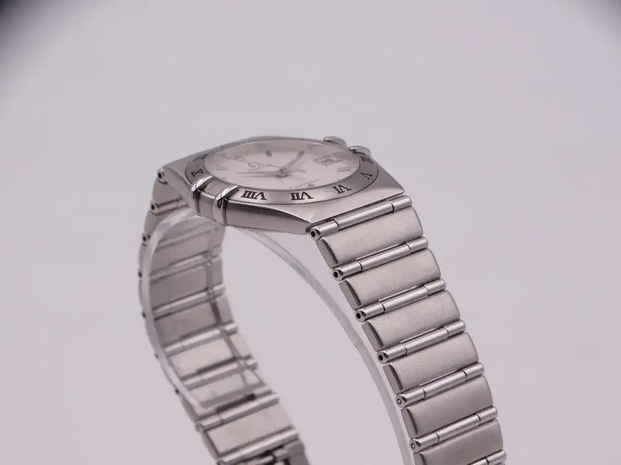 Omega Constellation 06195.webp