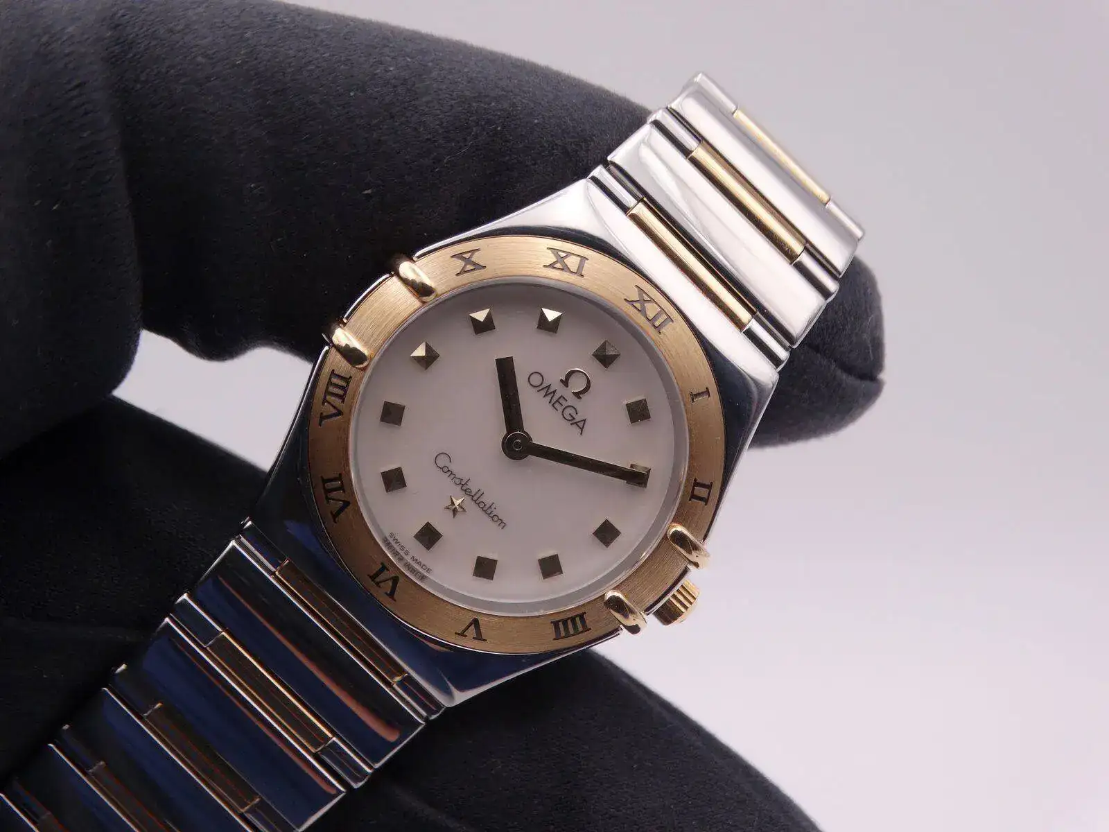 Omega Constellation Mother Of Pearl 00119.JPG