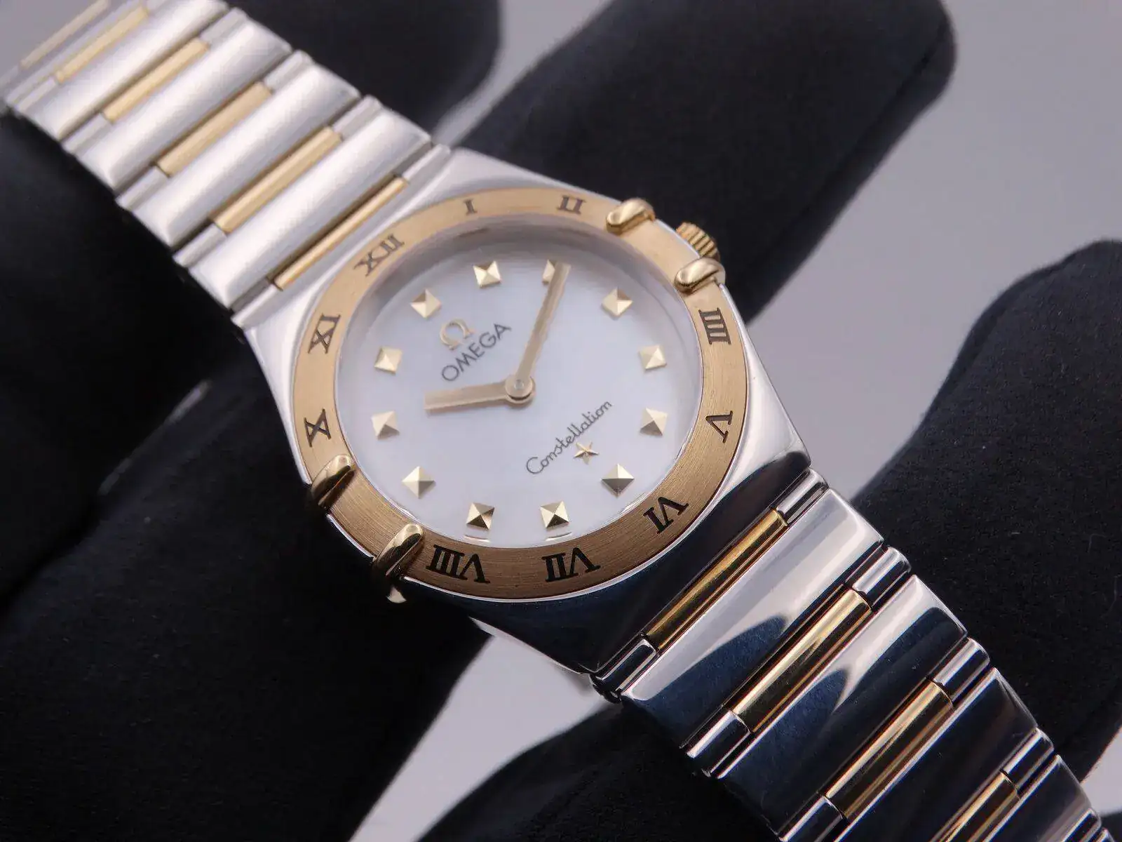 Omega Constellation Mother Of Pearl 00124.JPG