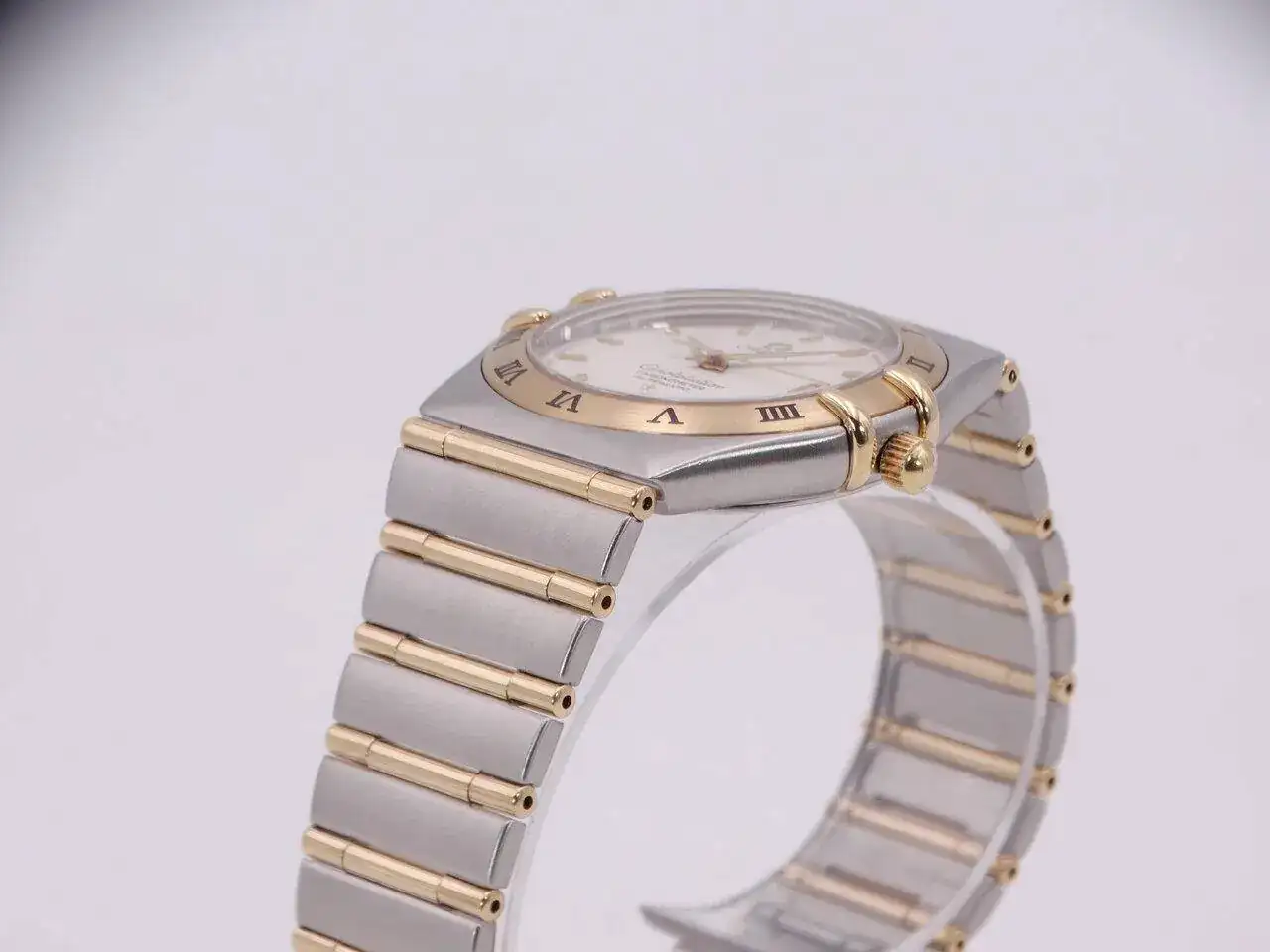 Omega Constellation Steel Gold 01679.webp