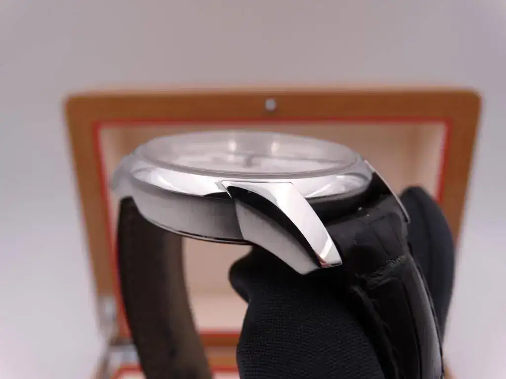 omega de ville coaxial 4207.webp