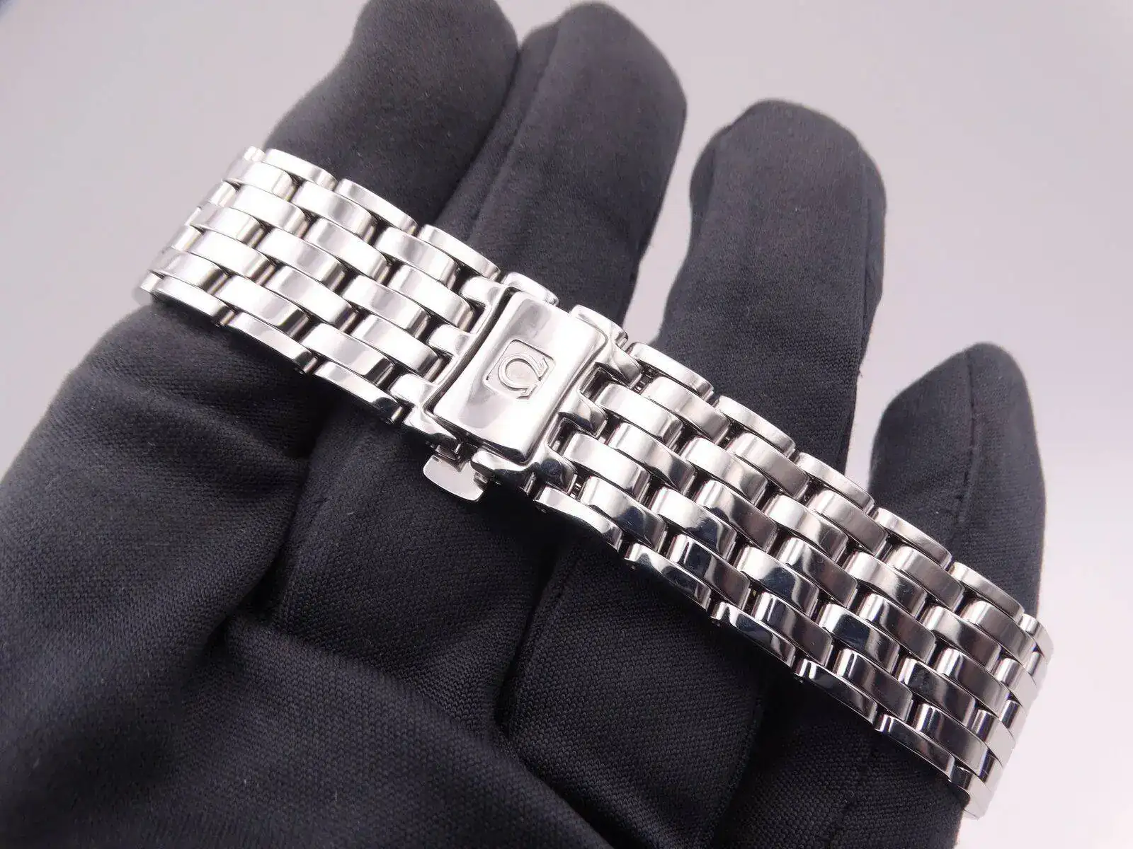 Omega Deville Automatic 09073.webp