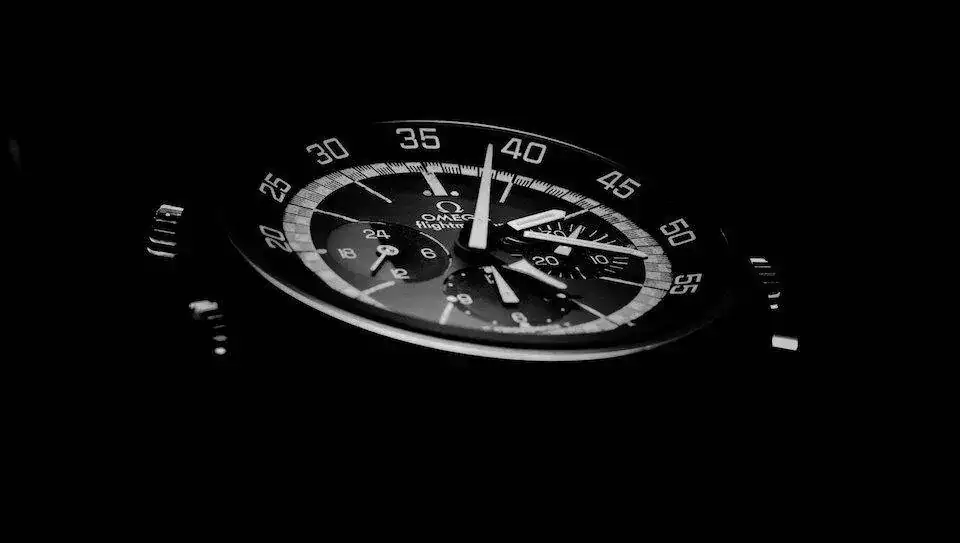Omega-Flightmaster-03.webp
