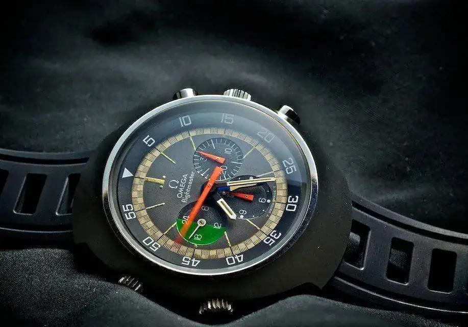 Omega-Flightmaster-12.webp