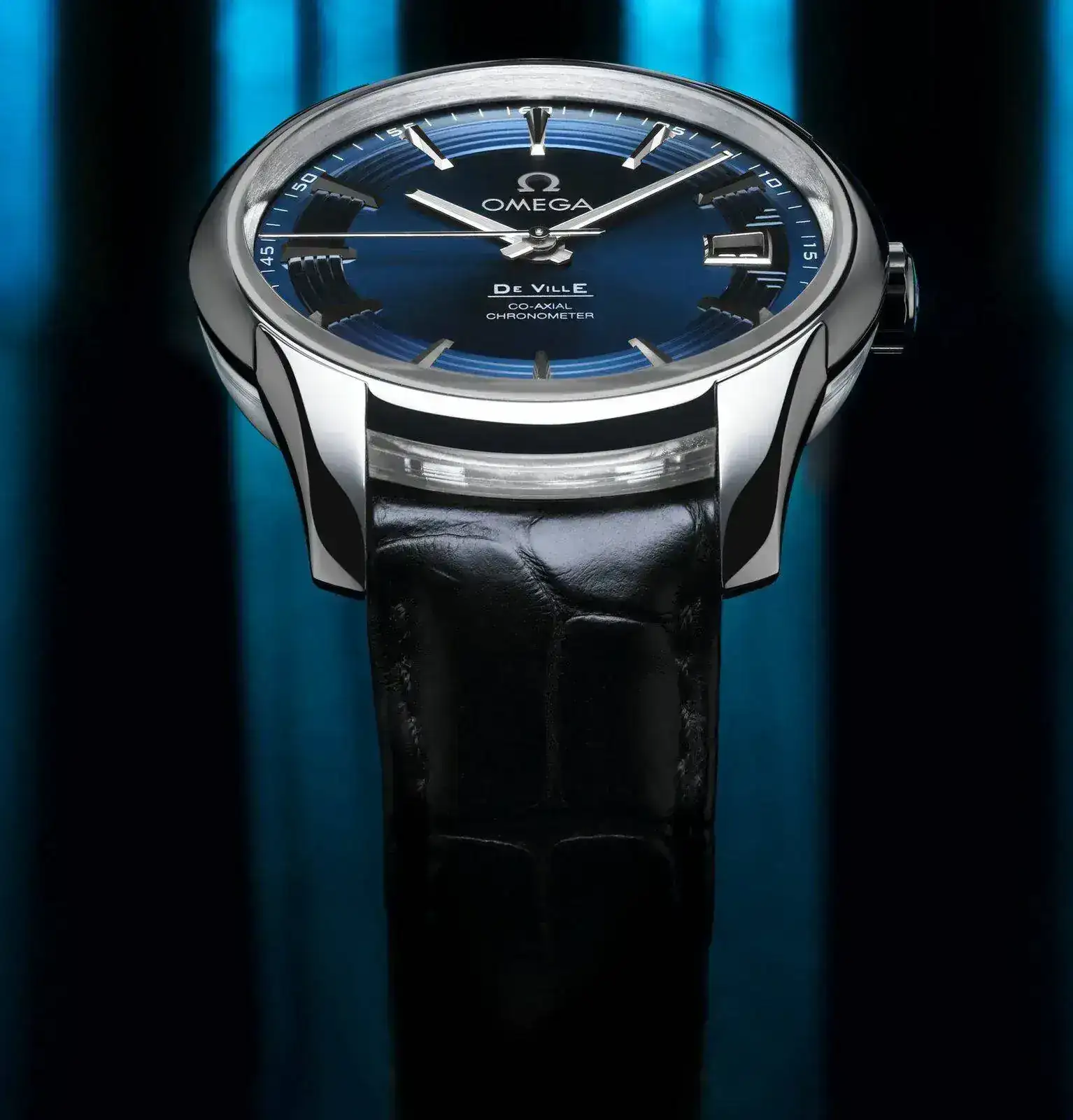 Omega-Hour-Vision-Blue-Watch-1.webp