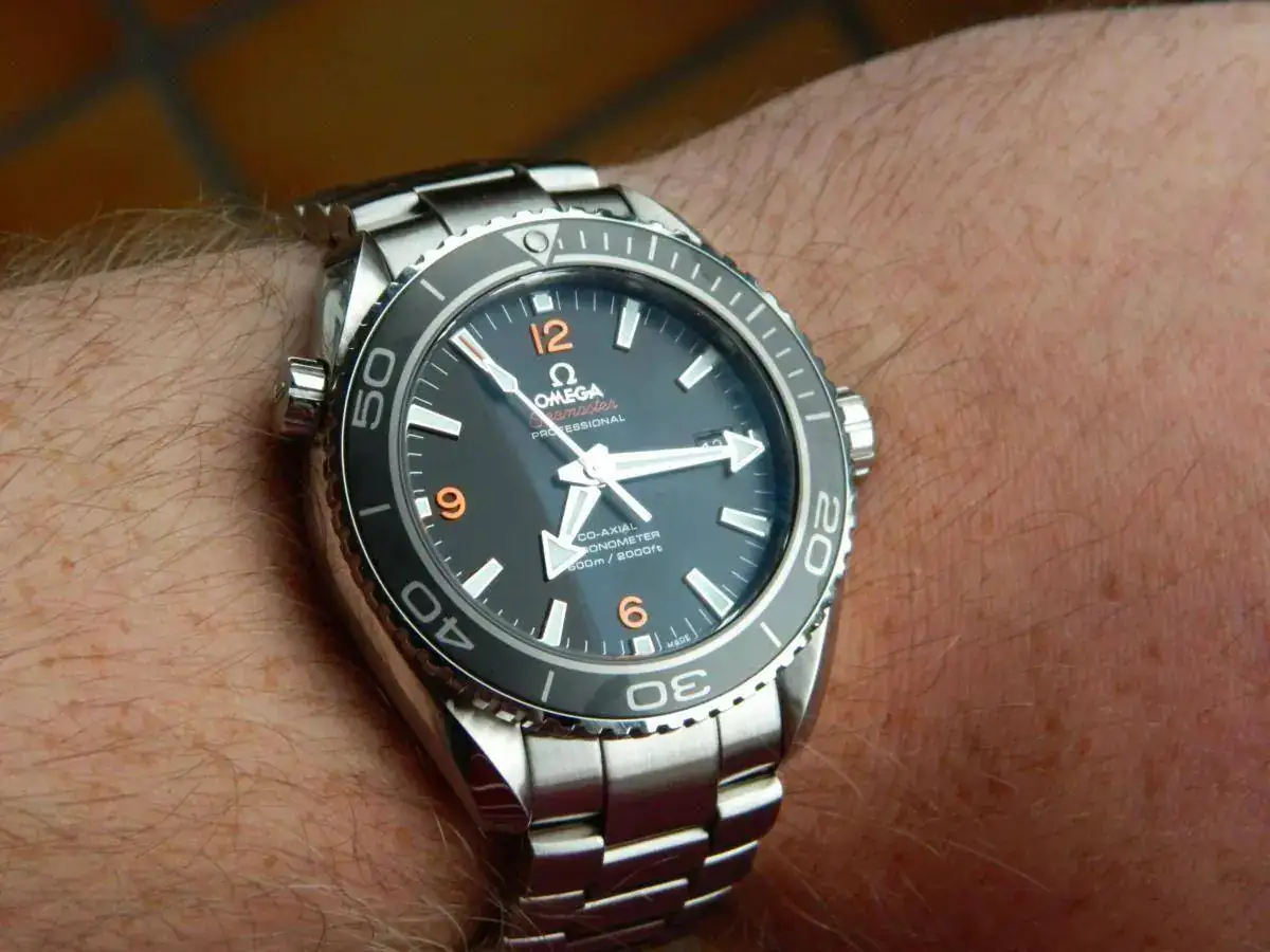 -omega-planet-ocean-kaliber-8500-dscn0344_1200x900.webp