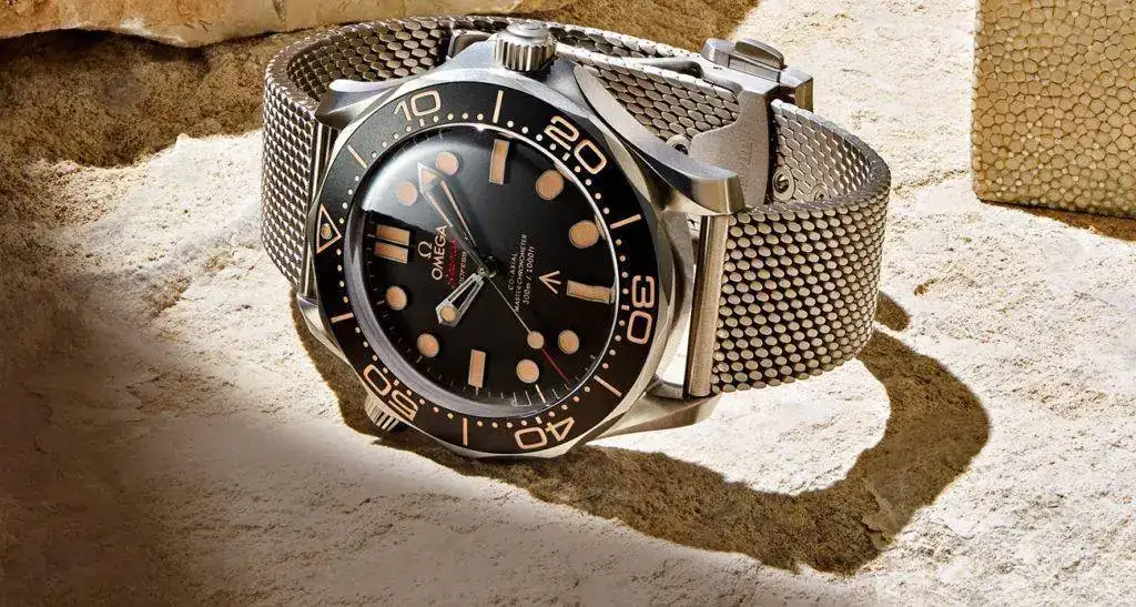 Omega-Seamaster-300M-007-Edition-portada-Horas-y-Minutos-1024x547.webp