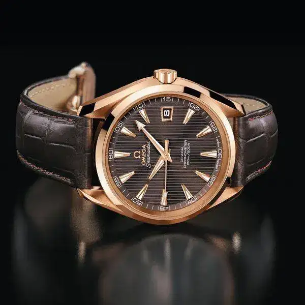 omega-seamaster-aqua-terra-38.5 piel.webp