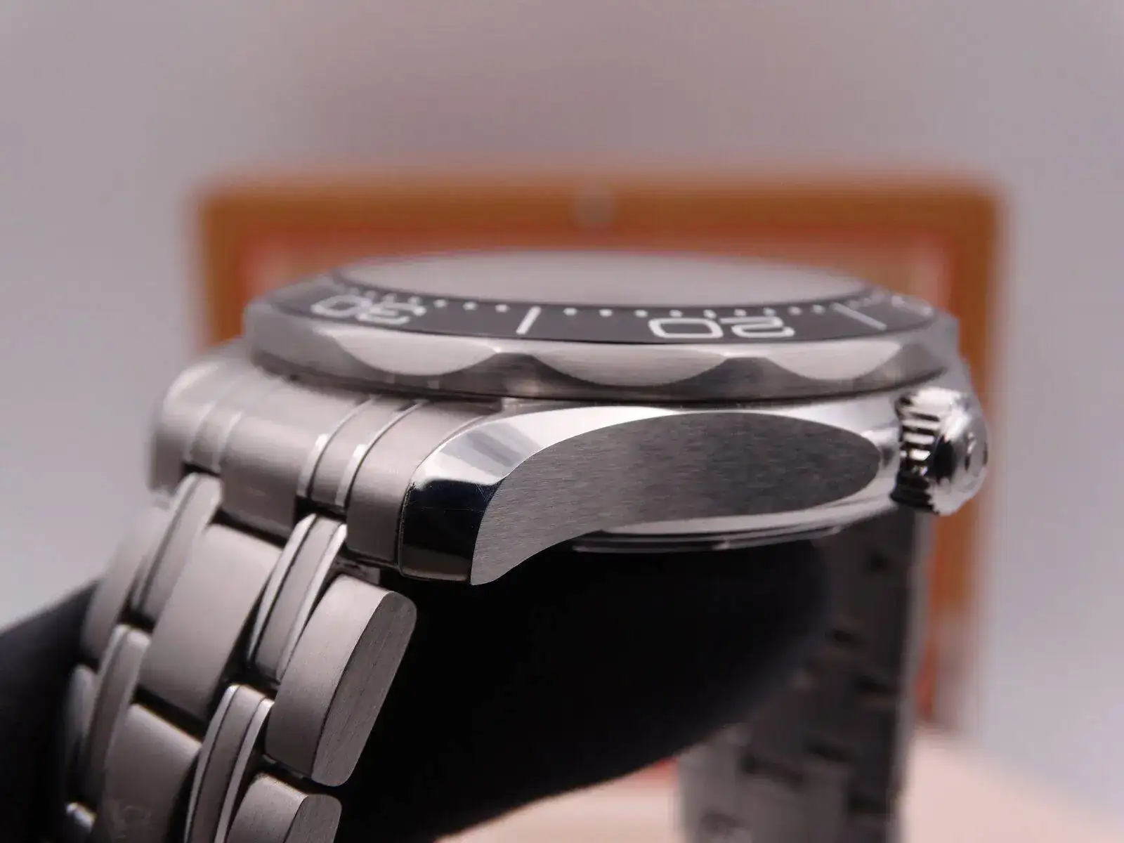 Omega Seamaster Diver 300m 07718.webp