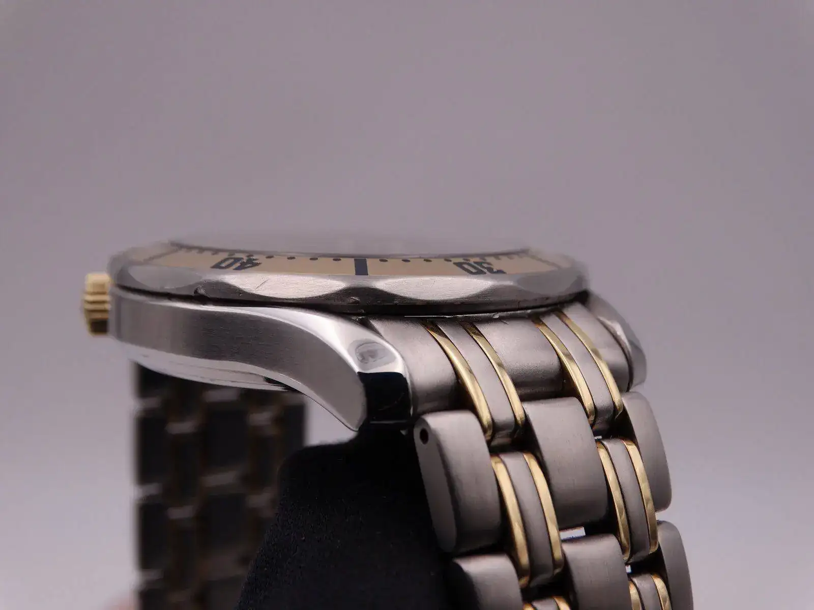 Omega Seamaster Diver 300m Steel Gold 09731.JPG