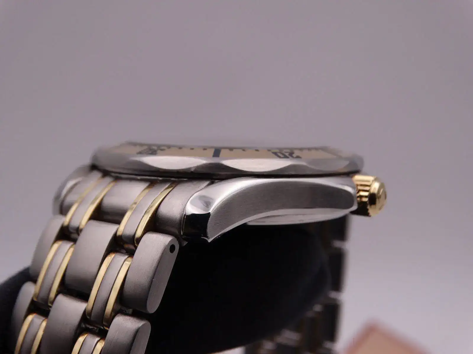 Omega Seamaster Diver 300m Steel Gold 09732.JPG