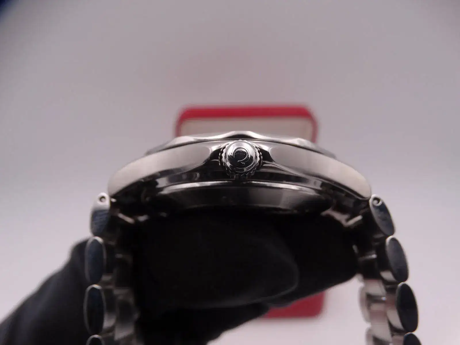 Omega Seamaster Diver GMT Anniversary 08943.JPG
