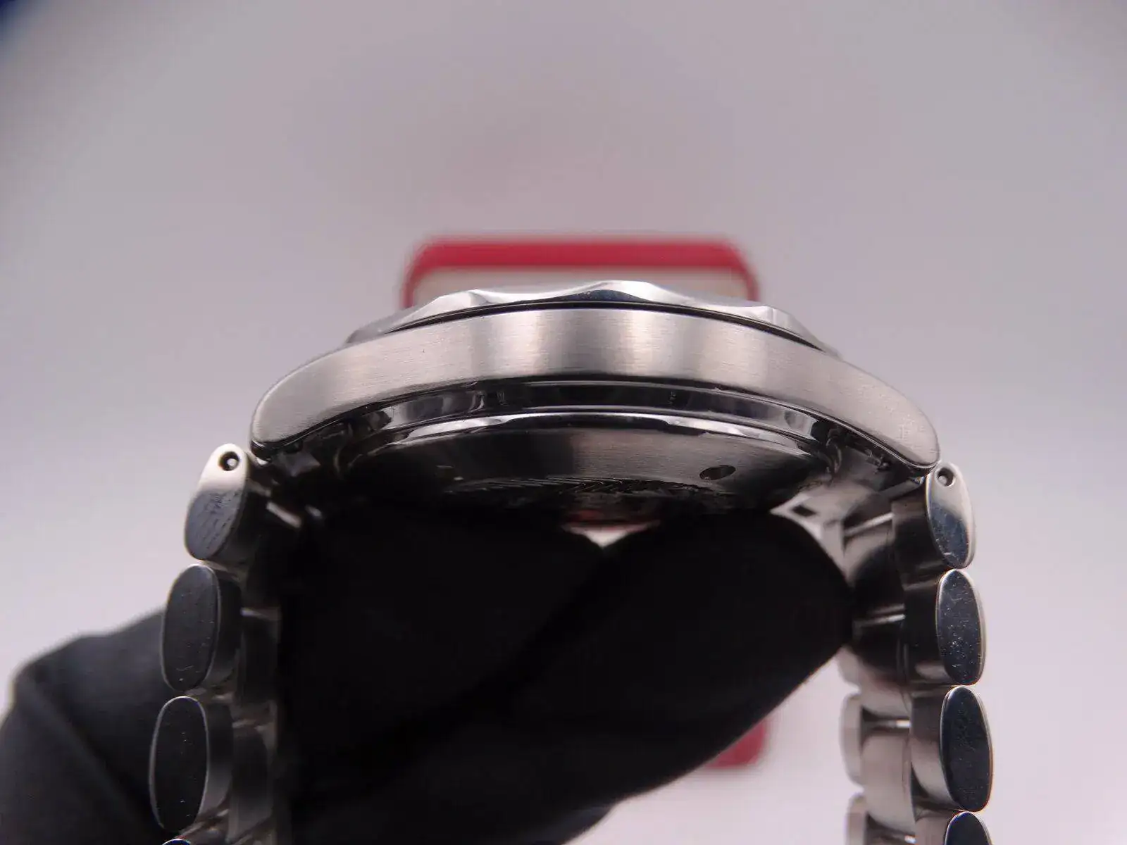 Omega Seamaster Diver GMT Anniversary 08944.JPG