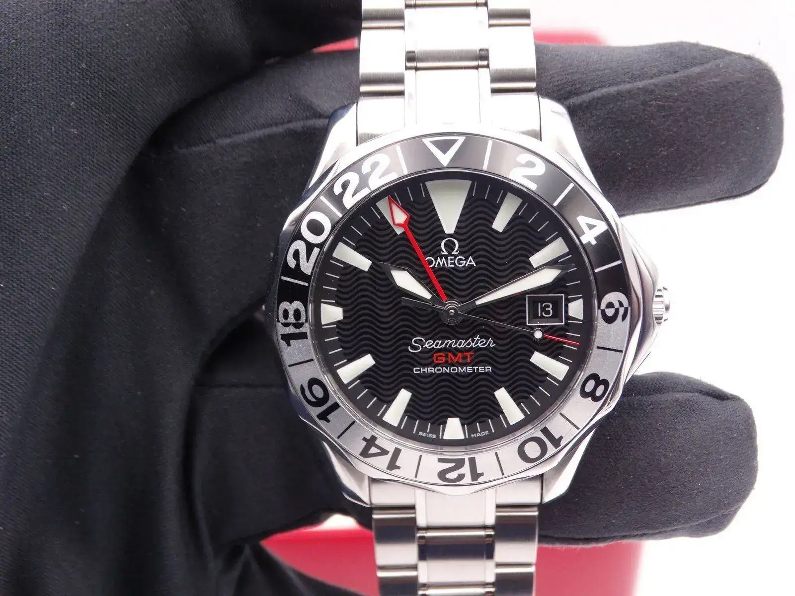 Omega Seamaster Diver GMT Anniversary 08958.JPG
