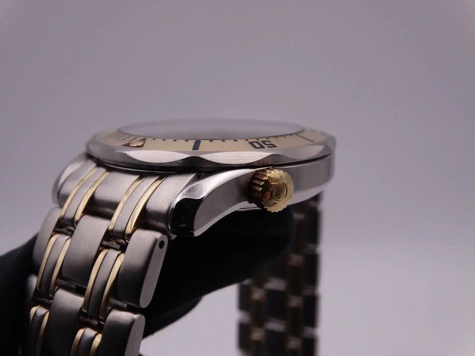 Omega Seamaster Diver Steel Gold Blue 8250.webp