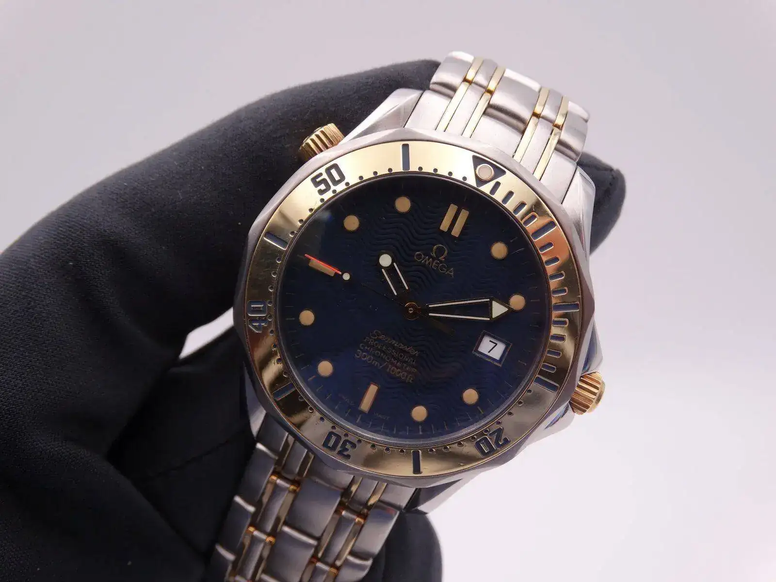 Omega Seamaster Diver Steel Gold Blue 8257.webp