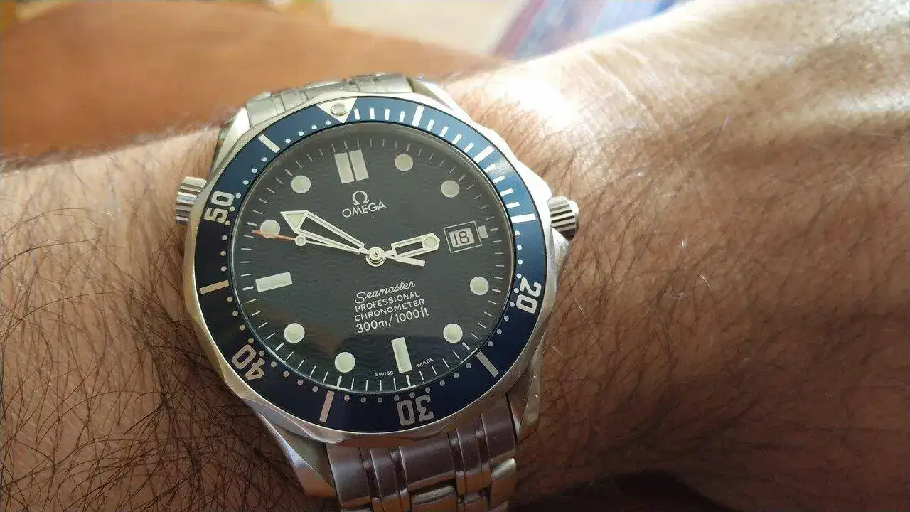 OMEGA SEAMASTER J BOND.webp