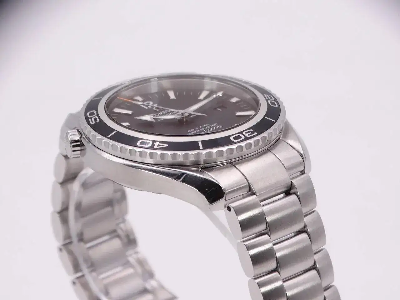 Omega Seamaster Planet Ocean 01702.webp