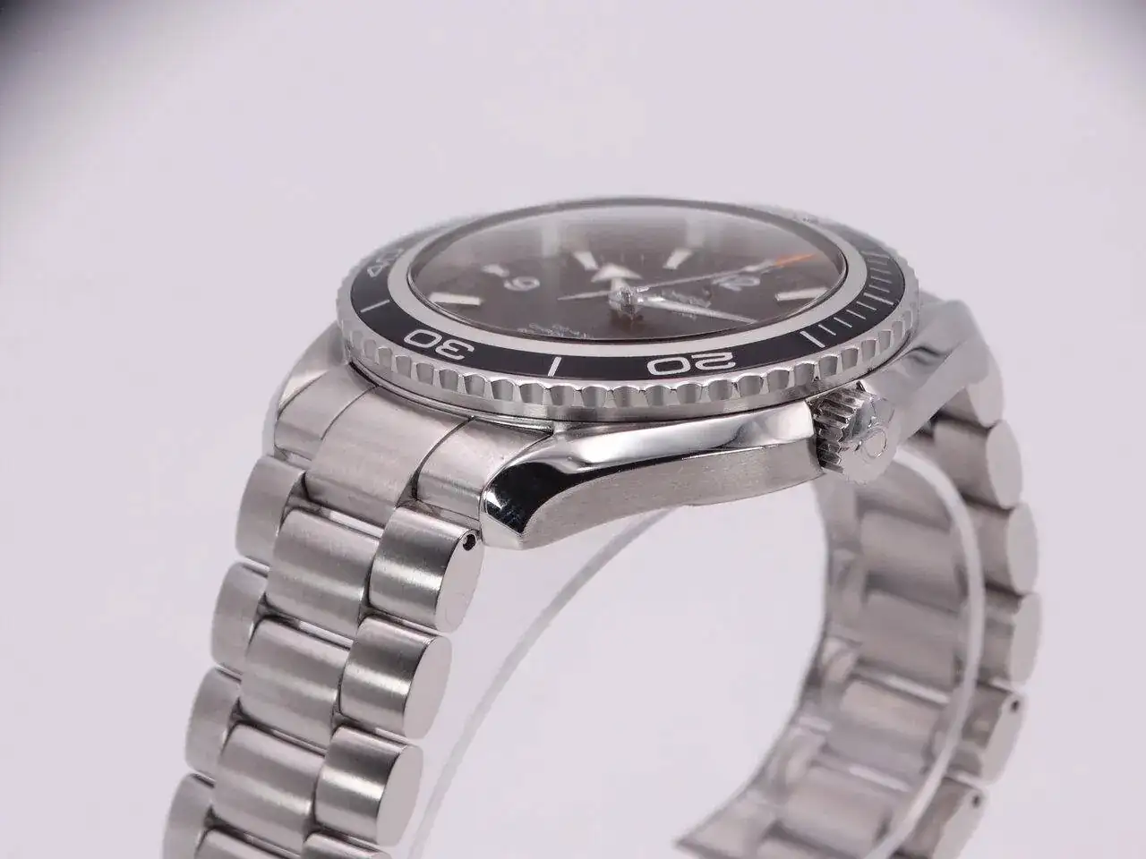 Omega Seamaster Planet Ocean 01703.webp