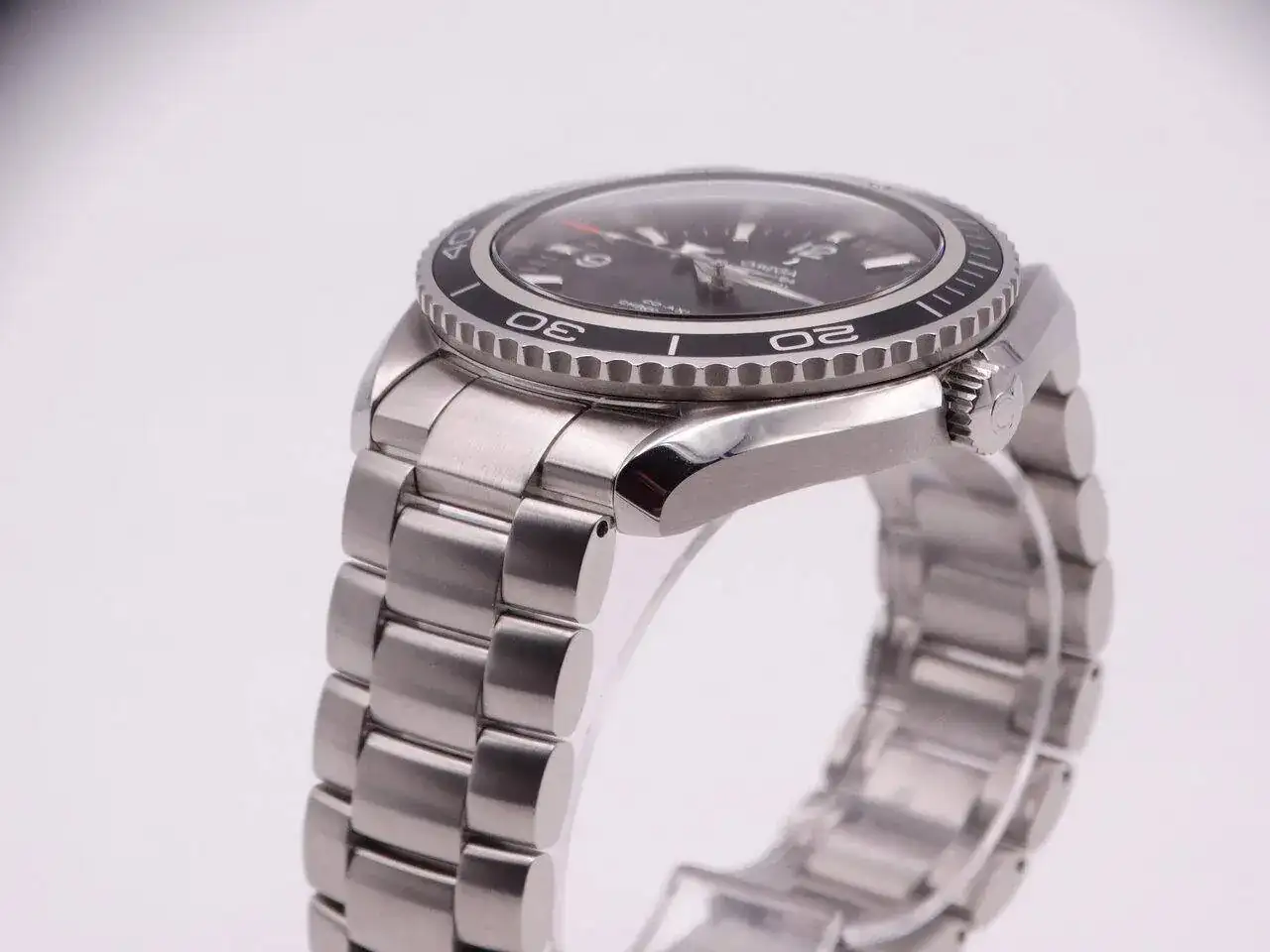 Omega seamaster Planet Ocean 08727.webp