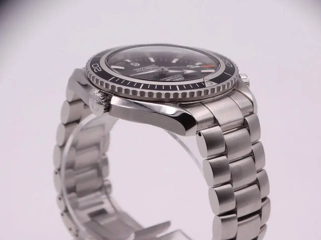 Omega seamaster Planet Ocean 08728.webp