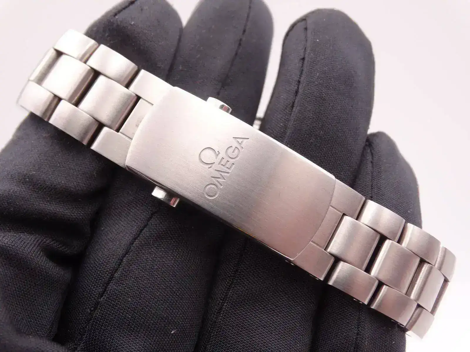 Omega Seamaster Planet Ocean CoAxial 01208.JPG
