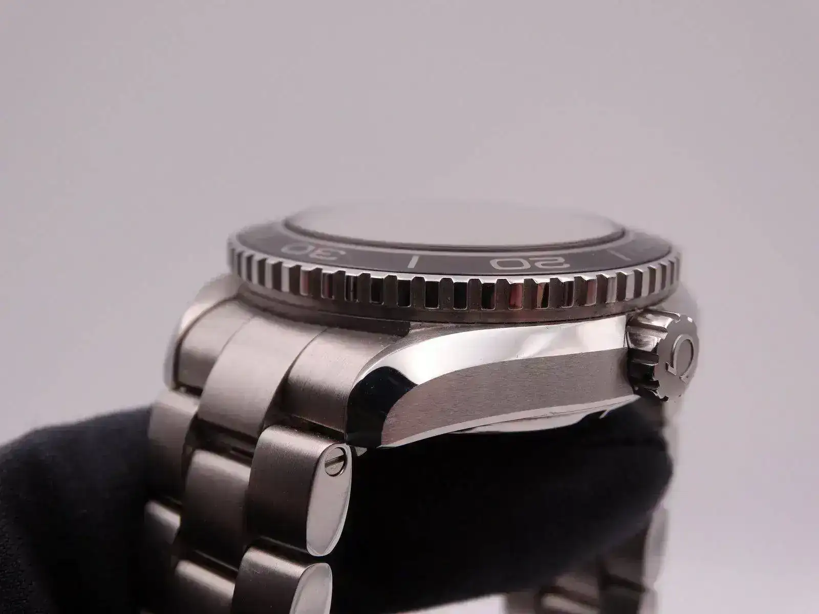 Omega Seamaster Planet Ocean CoAxial 01212.JPG